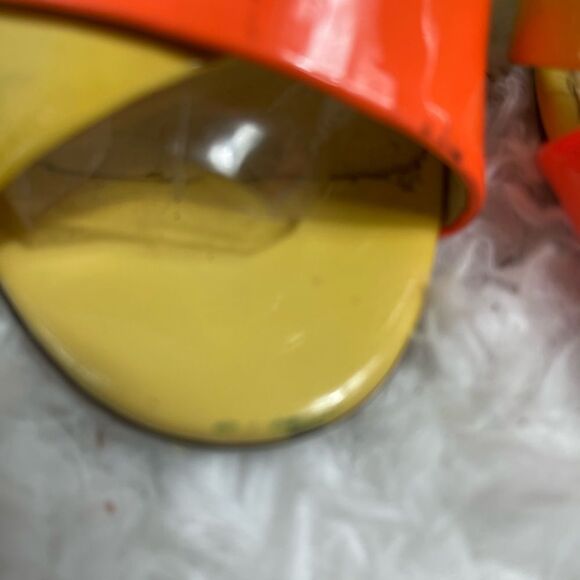 Kate Spade patent leather mustard yellow and coral ankle strap sandals size 9.5 - Picture 10 of 10